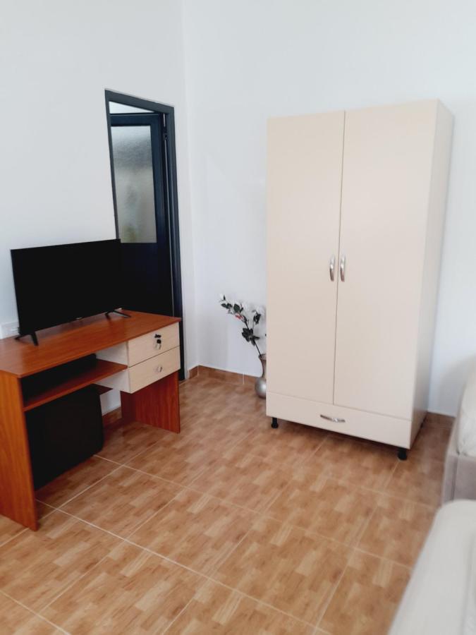 Vila F&M Ksamil Bagian luar foto