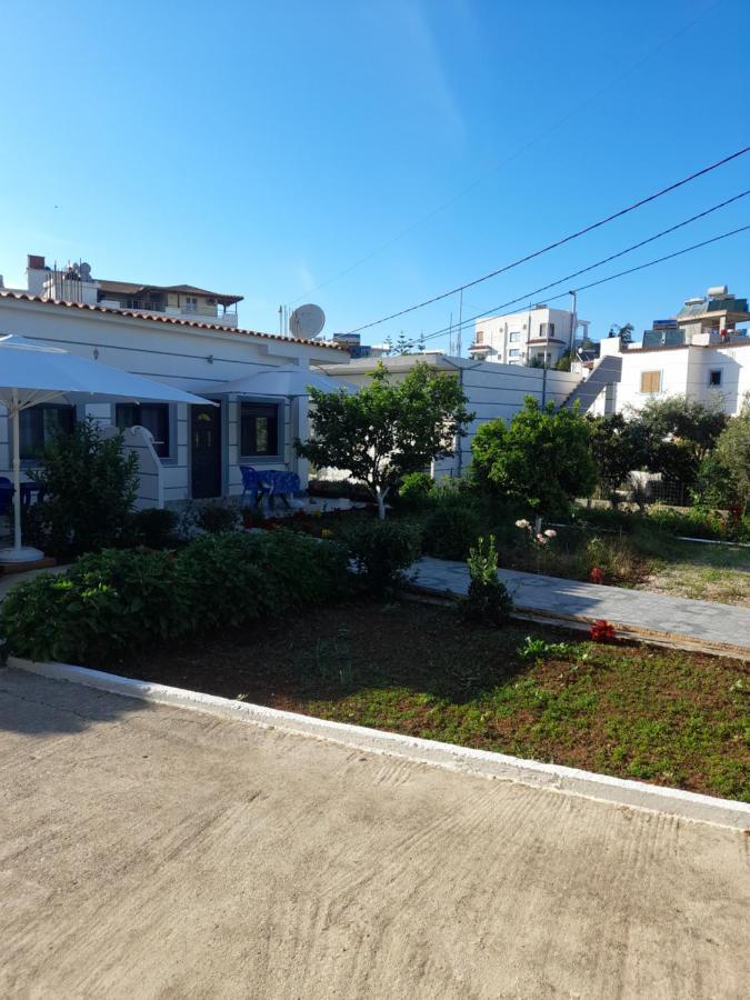 Vila F&M Ksamil Bagian luar foto