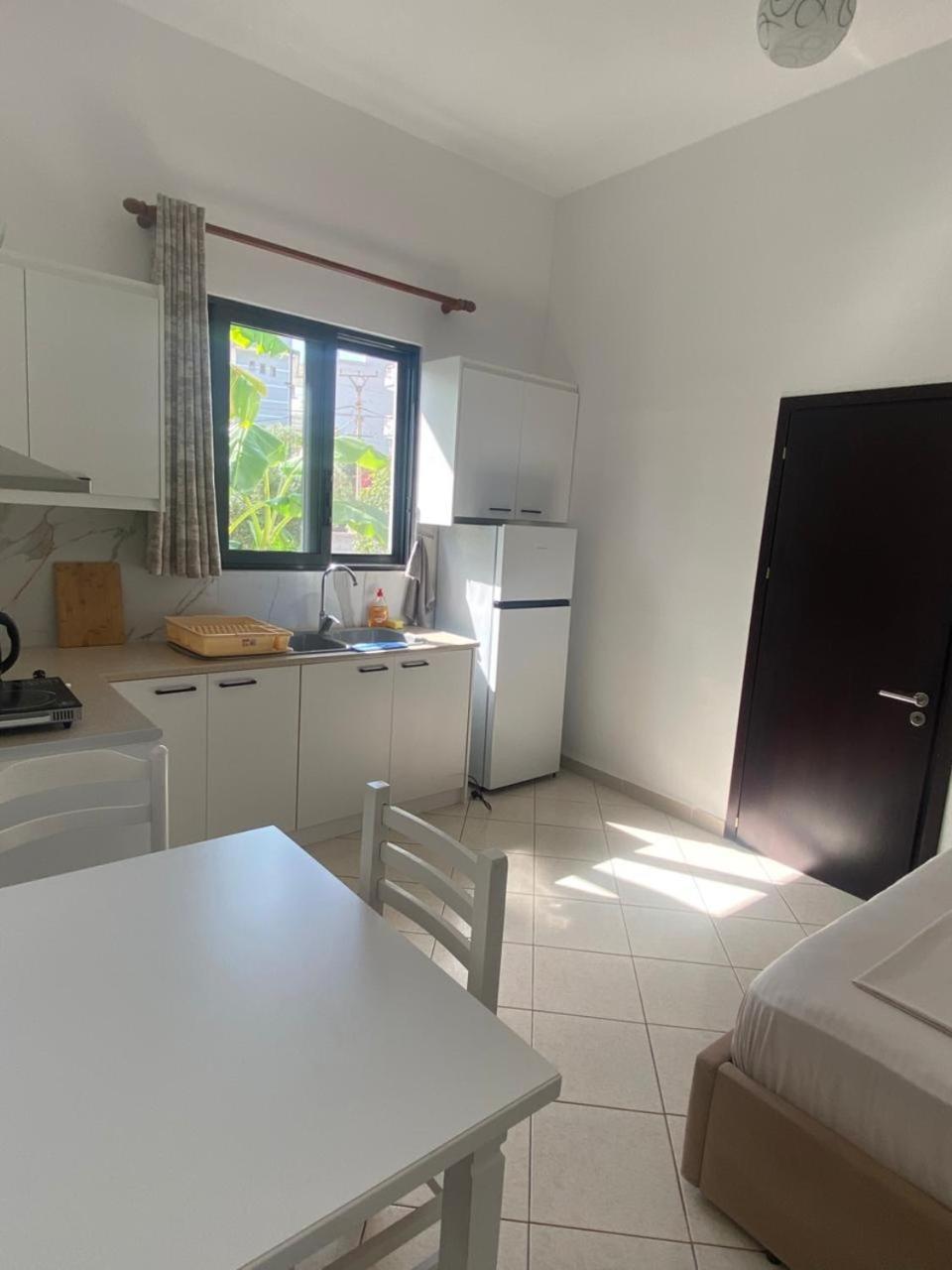 Vila F&M Ksamil Bagian luar foto
